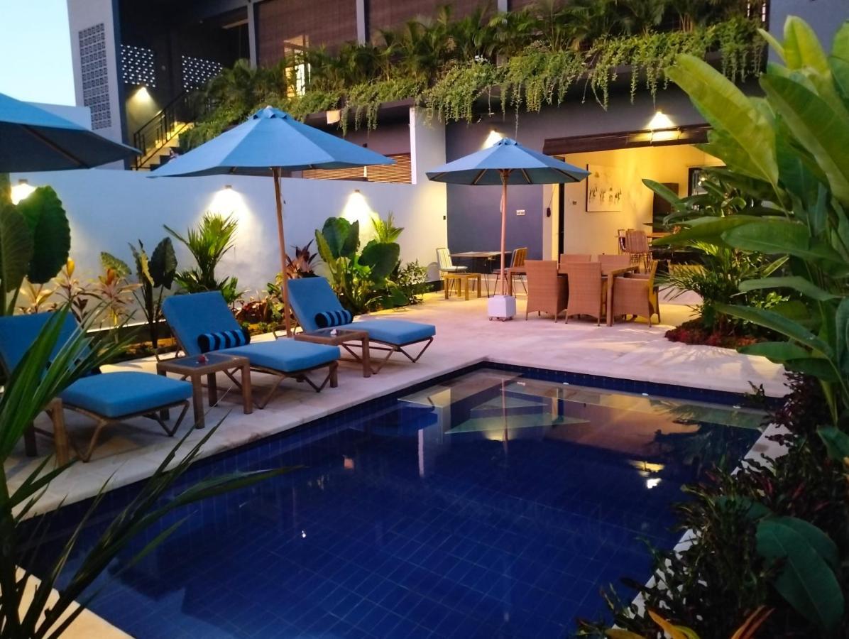 Villa Bintang 罗威那 外观 照片