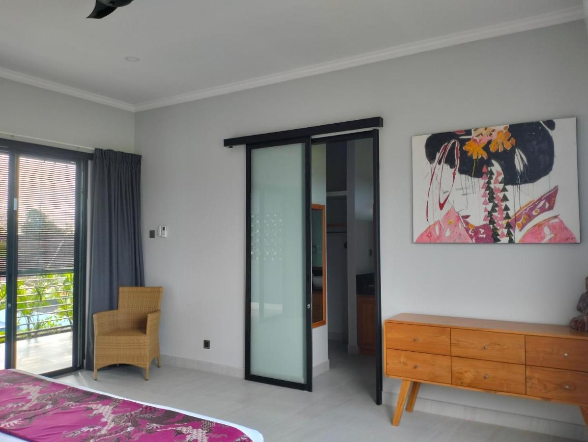 Villa Bintang 罗威那 外观 照片