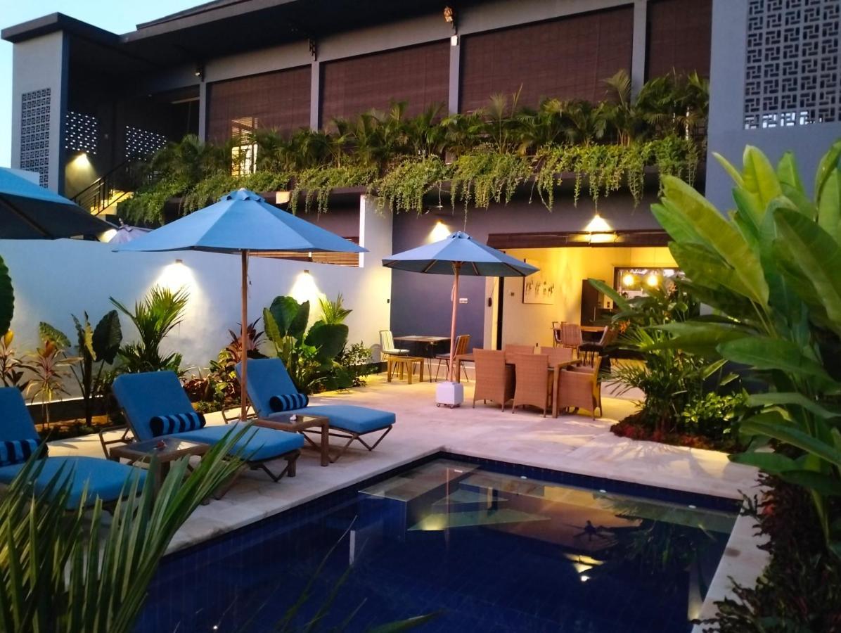 Villa Bintang 罗威那 外观 照片
